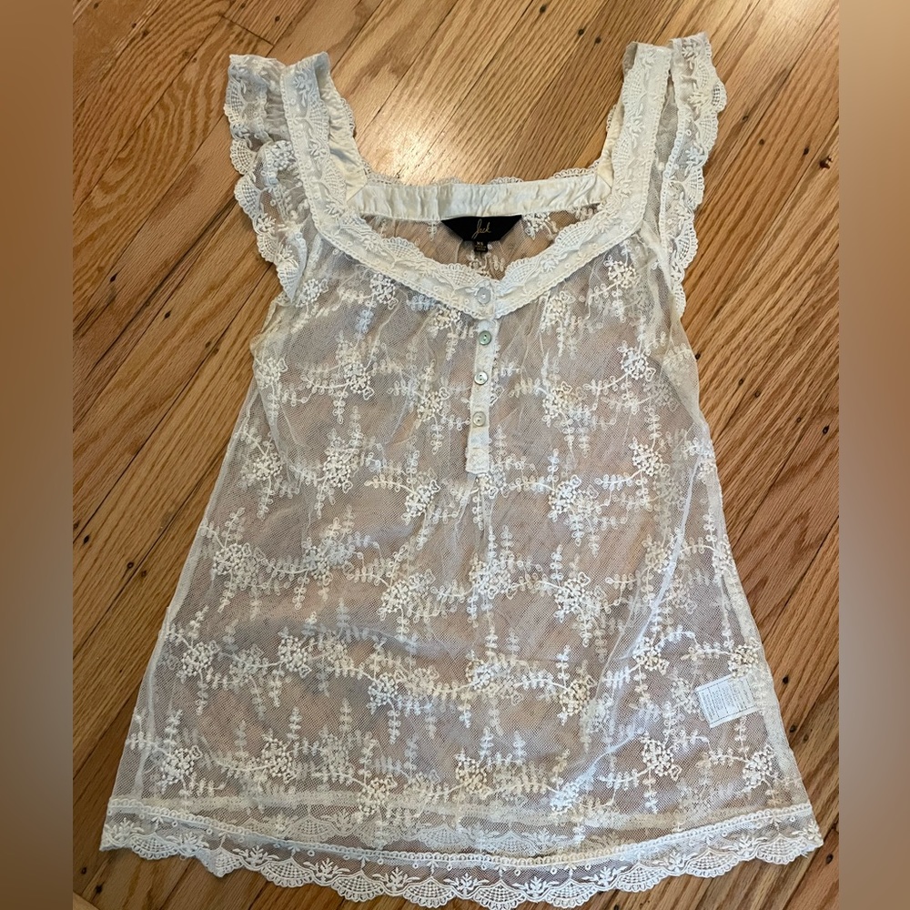 Ivory lace tank. Jack brand from Anthropologie.